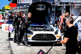 Paid Test Session, Pitlane
