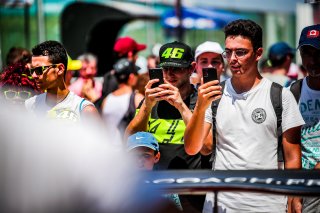 Ambiance, Pit Walk
