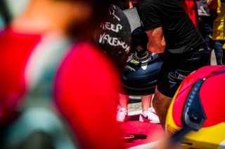 Ambiance, Pit Walk
