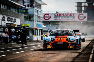 #30 Team WRT Jean-Baptiste SIMMENAUER Benjamin GOETHE Thomas NEUBAUER Audi R8 LMS evo II GT3 Silver Cup, FGTWC, Pitlane, Pre-Qualifying
