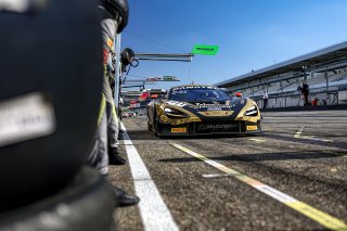 #111 JP Motorsport Christian KLIEN Vincent ABRIL Dennis LIND McLaren 720 S GT3 Pro, Race
