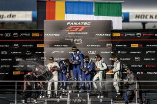 Podium, Race
