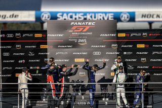 Podium, Race
