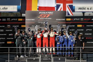 Podium, Race
