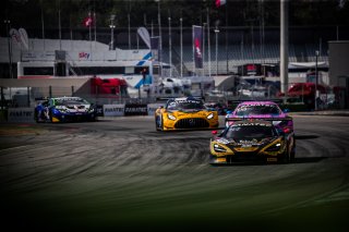 #111 JP Motorsport Christian KLIEN Vincent ABRIL Dennis LIND McLaren 720 S GT3 Pro, FGTWC, Race
