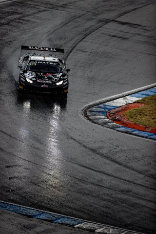#77 Barwell Motorsport Sam DE HAAN Patrick KUJALA Alex MACDOWALL Lamborghini Huracan GT3 Evo Silver Cup, Free Practice
