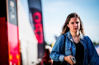 Ambiance, Paddock
