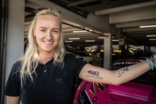 #83 Iron Dames Rahel FREY Sarah BOVY Michelle GATTING Ferrari 488 GT3 Gold Cup, Ambiance, FGTWC
