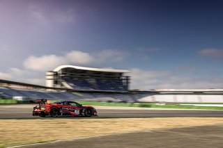 #7 Inception Racing Ollie MILLROY Brendan IRIBE Frederik SCHANDORFF McLaren 720S GT3 Gold Cup, Qualifying
