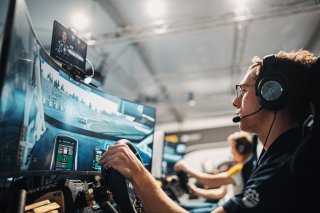 Esports, Race
