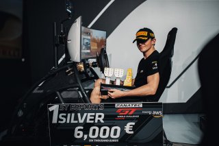 Esports, Race
