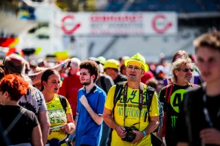Ambiance, Pitwalk
