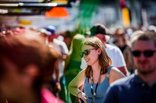 Ambiance, Pitwalk
