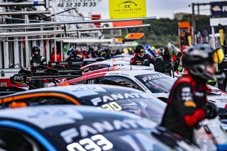 Pitlane, Qualifying 1
