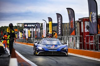 #188 Garage 59 - Miguel Ramos - Dean Macdonald - McLaren 720 S GT3 - Pro-Am Cup, Pitlane, Qualifying 1
