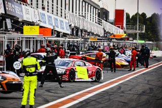 Pitlane, Qualifying 1
