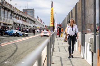 Race 1
