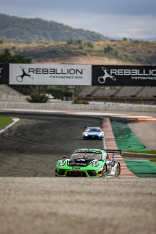 #56 Dinamic Motorsport - Giorgio Roda - Klaus Bachler - Porsche 911 GT3-R (991.II) - Pro, Qualifying 2

