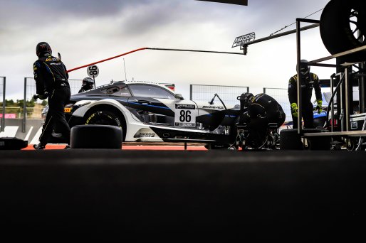 #86 AKKODIS ASP Team - Igor Walilko - Petru Umbrarescu - Mercedes-AMG GT3 - Silver Cup, Pitlane, Qualifying 2
 | SRO / Patrick Hecq Photography