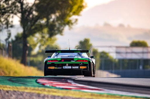 #31 Team WRT - Diego MENCHACA - Lewis PROCTOR - Finlay HUTCHISON - Audi R8 LMS evo II GT3 - Silver Cup, Free Practice
 | SRO / Kevin Pecks