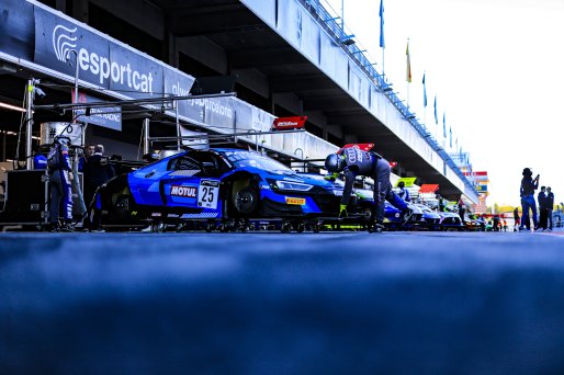#25 Sainteloc Junior Team - Christopher MIES - Patric NIEDERHAUSER - Lucas LEGERET - Audi R8 LMS evo II GT3 - Pro, Free Practice, Pitlane
 | SRO / Patrick Hecq Photography
