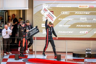 Podium, Race
