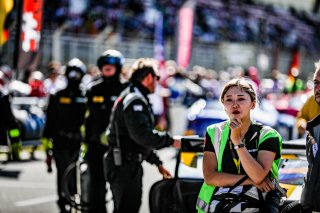 Grid Walk, Race
