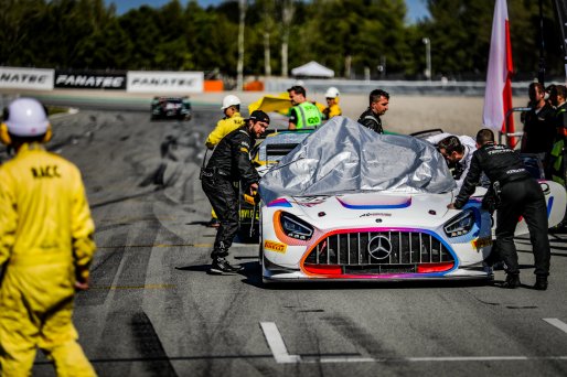 #93 SKY - Tempesta Racing - Eddie CHEEVER - Jonathan HUI - Christopher FROGGATT - Mercedes-AMG GT3 - Gold Cup, FGTWC, Grid Walk, Race
 | SRO / TWENTY-ONE CREATION - Jules Benichou