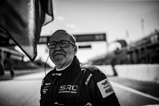 Grid Walk, Race
