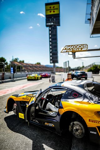 #88 AMG Team AKKODIS ASP - Raffaele MARCIELLO - Daniel JUNCADELLA - Jules GOUNON - Mercedes-AMG GT3 - Pro, FGTWC, Paid Test Session 2, Pitlane
