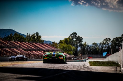 #163 VSR - Marcus PAVERUD - Baptiste MOULIN - Andrea COLA - Lamborghini Huracan GT3 Evo - Silver Cup, FGTWC, Paid Test Session 2, Pitlane
 | SRO / TWENTY-ONE CREATION - Jules Benichou