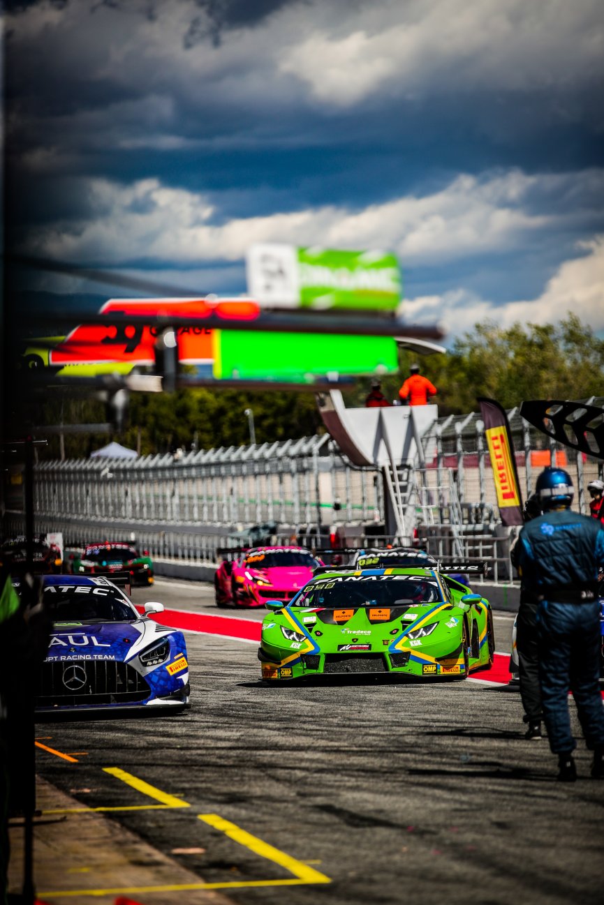 #563 VSR - Michele BERETTA - Yuki NEMOTO - Benjamin HITES - Lamborghini Huracan GT3 Evo - Silver Cup, FGTWC, Paid Test Session 2, Pitlane
