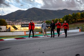 Trackwalk

