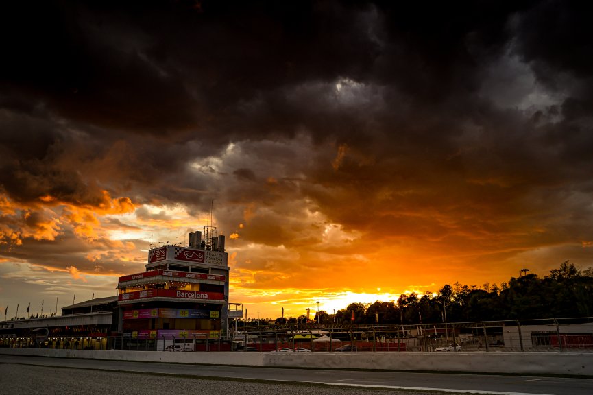 Trackwalk
