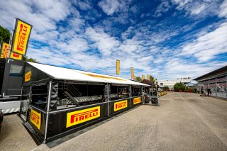 Paddock
