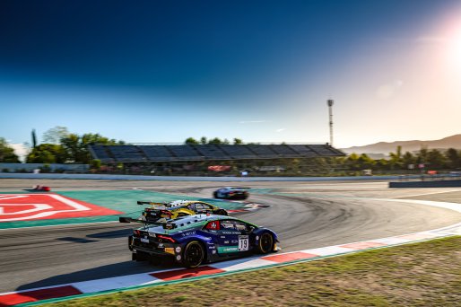 #19 Emil Frey Racing - Leo ROUSSEL - Arthur ROUGIER - Giacomo ALTOE - Lamborghini Huracan GT3 Evo - Pro, Qualifying
 | SRO / Kevin Pecks