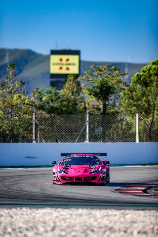 #83 Iron Dames - Rahel FREY - Sarah BOVY - Michelle GATTING - Ferrari 488 GT3 - Gold Cup, Qualifying
