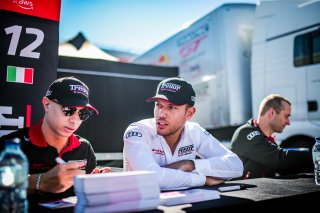 Ambiance, Autograph Session
