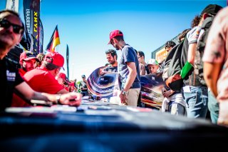 Ambiance, Autograph Session
