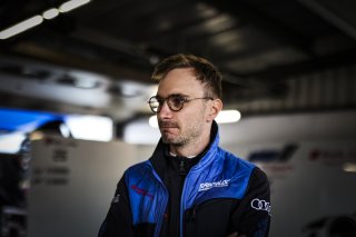#26 - Sainteloc Junior Team - Simon GACHET - Paul EVRARD - Audi R8 LMS GT3 EVO II - GOLD, Pitlane, Qualifying

