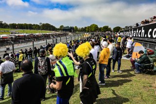 Ambiance, Race 1
