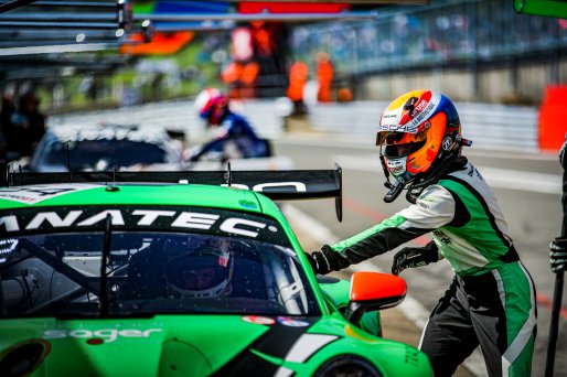#54 - Dinamic GT Huber Racing - Adrien DE LEENER - Christian ENGELHART - Porsche 911 GT3 R (992) - PRO, FGTWC, Pitlane, Race 1
 | © SRO - TWENTY-ONE CREATION | Jules Benichou