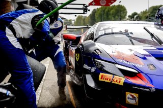 Pitlane, Race 2
