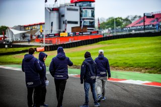 Trackwalk
