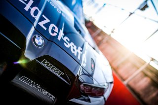 #30 - Team WRT - BMW M4 GT3 - GOLD, Set Up, Team
