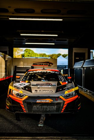 #10 - Boutsen VDS - Audi R8 LMS GT3 EVO II - GOLD, Set Up, Team
