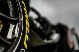 #5 Optimum Motorsport - McLaren 720s GT3 Evo, Prologue
