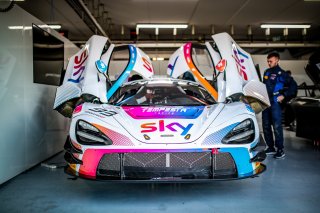 #93 Sky Tempesta - McLaren 720s GT3 Evo, Prologue
