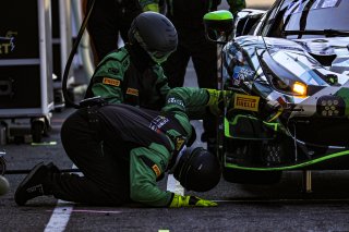 Bronze Test, Pitlane
