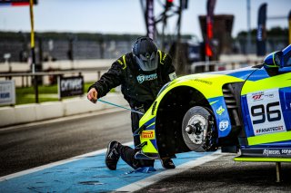 #96 - Rutronik Racing - Thomas PREINING - Laurin HEINRICH - Dennis OLSEN - Porsche 911 GT3 R (992) - PRO, Free Practice, GTWC, Pitlane
